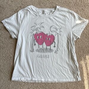 A.Eagle Graphic T-Shirt with Heart Design